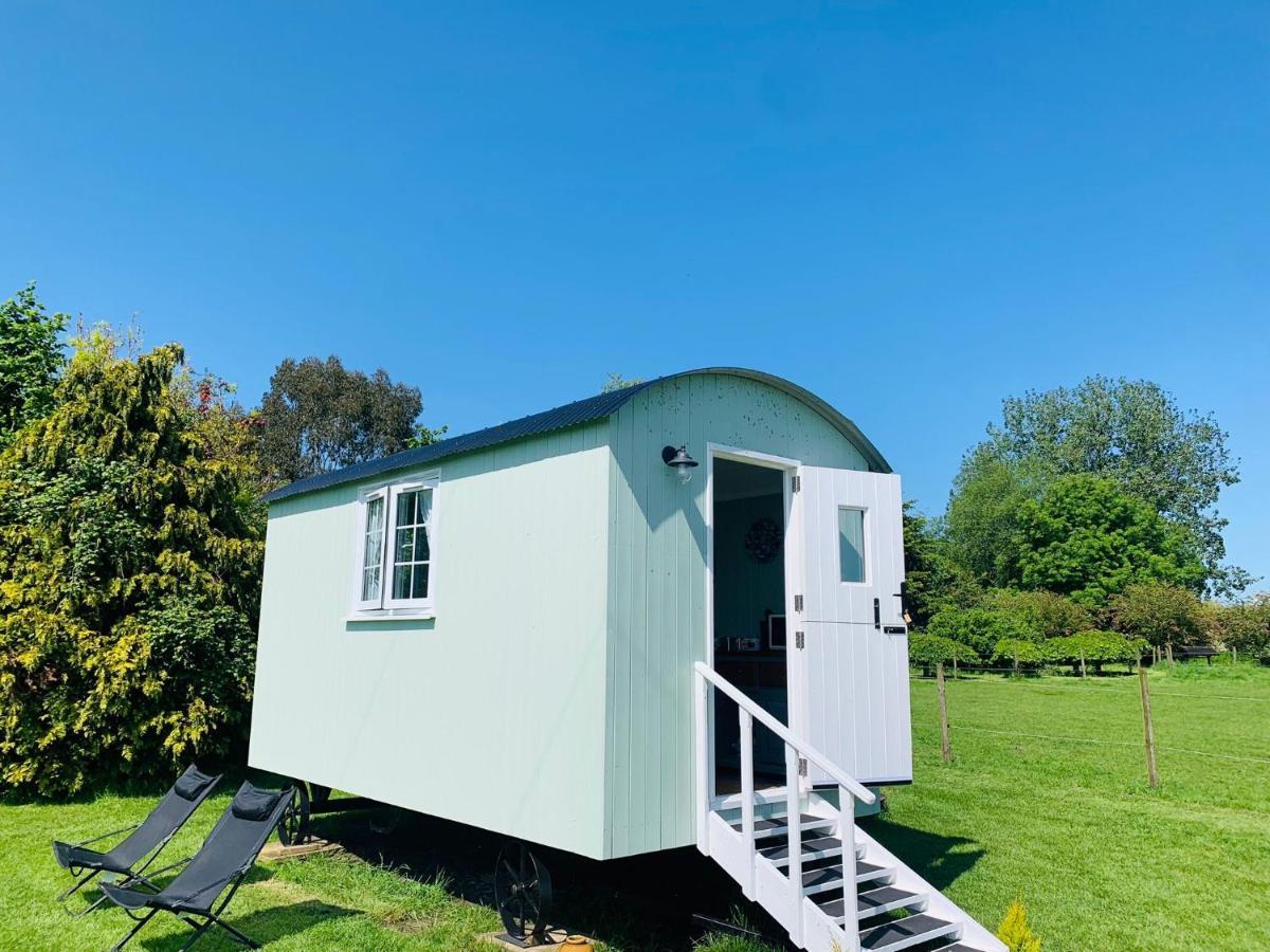 Bells Meadow Shepherds Hut Hotel King's Lynn Eksteriør billede